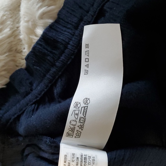 Hollister Navy Boho Top With Embroidery M - Picture 10 of 10